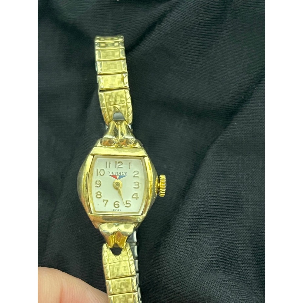 Vintage Benrus Women Watch 10K RGP Bezel Swiss Shield Case Speidel Gold Band